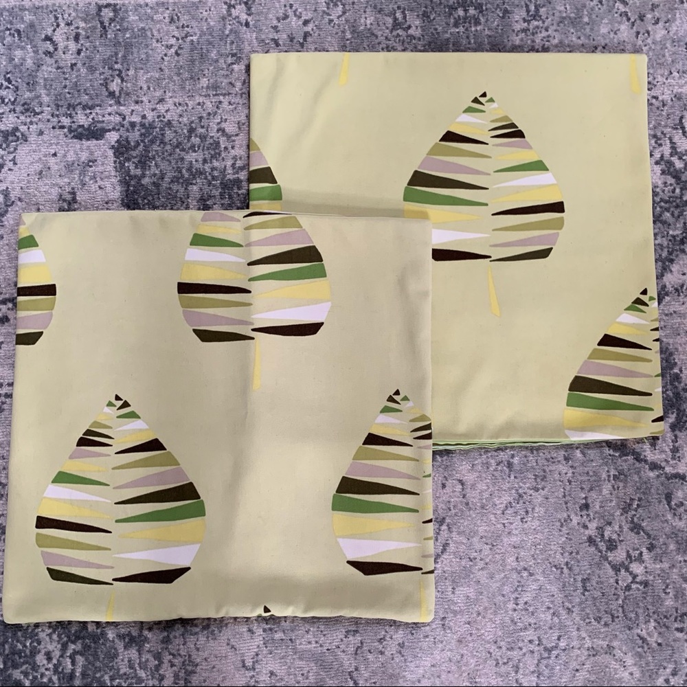 WEST ELM 24x24 throw accent pillow cover set of 2